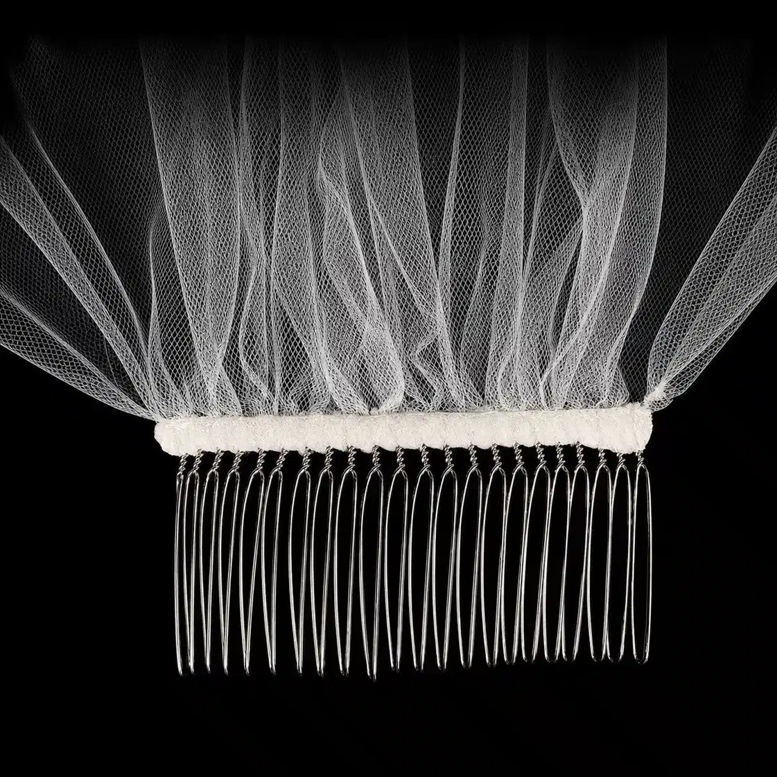 Lunalice Bridal Hair Comb – Elegant Bridal Accessory for Wedding & Bridal Veil Set