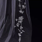 Lunalice V3013 Bridal Veil Back View – Elegant Wedding Veil for Bride