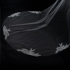 Lunalice V3017 Bridal Veil Side View – Elegant Wedding Veil for Bride